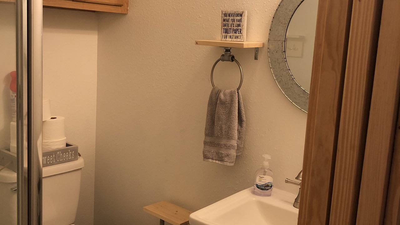 Photo of Bathroom in South Toledo Bend