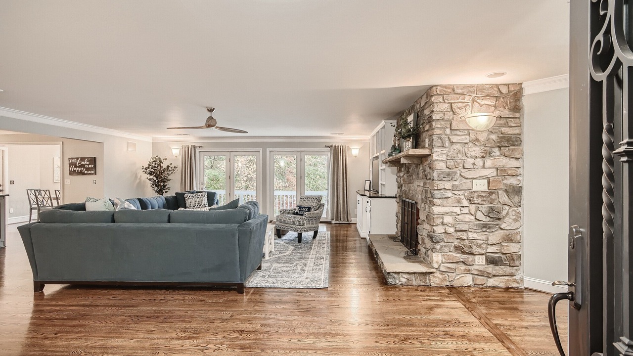 Photo of Livingroom in Mooresville