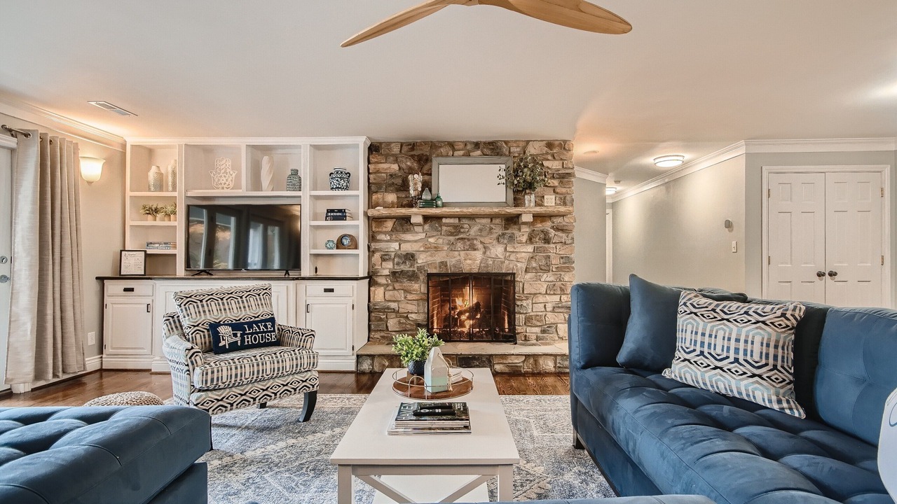 Photo of Livingroom in Mooresville