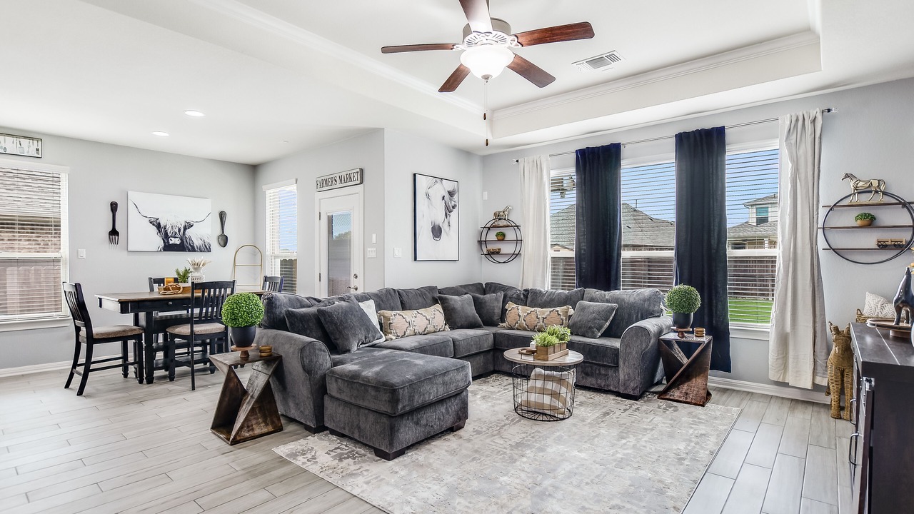 Photo of Livingroom in Pflugerville
