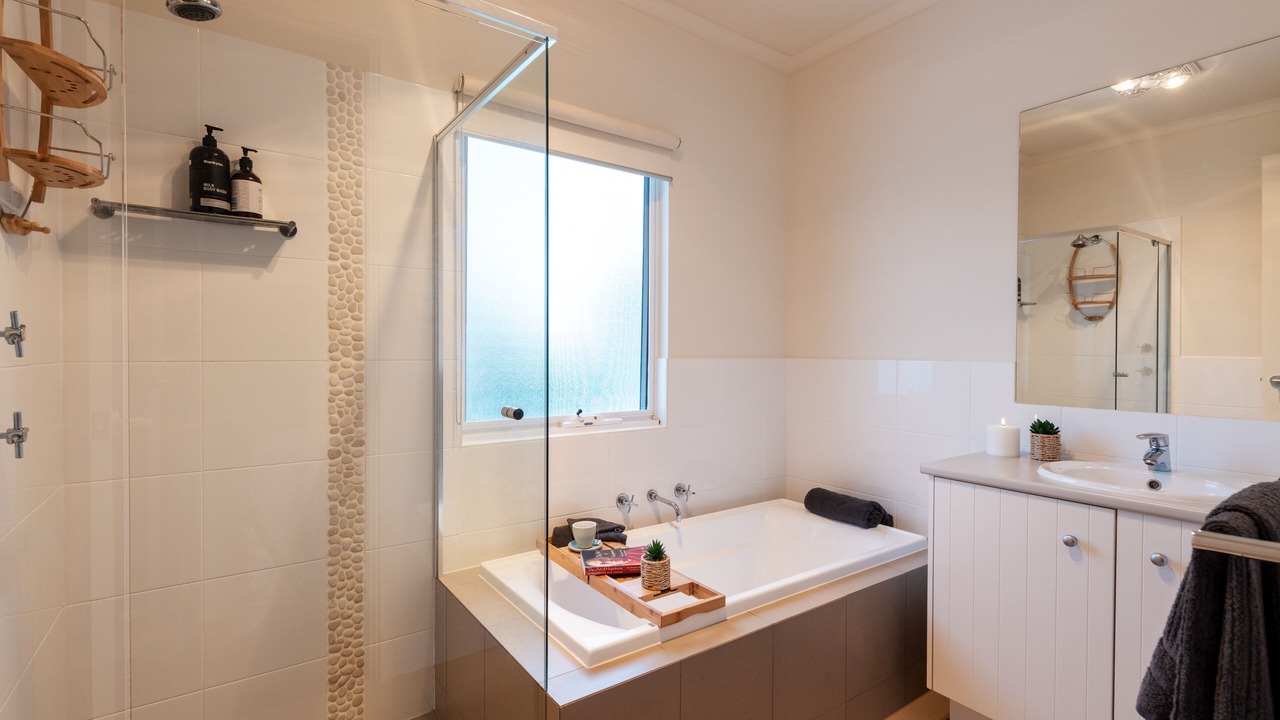 Photo of Bathroom in Minlacowie