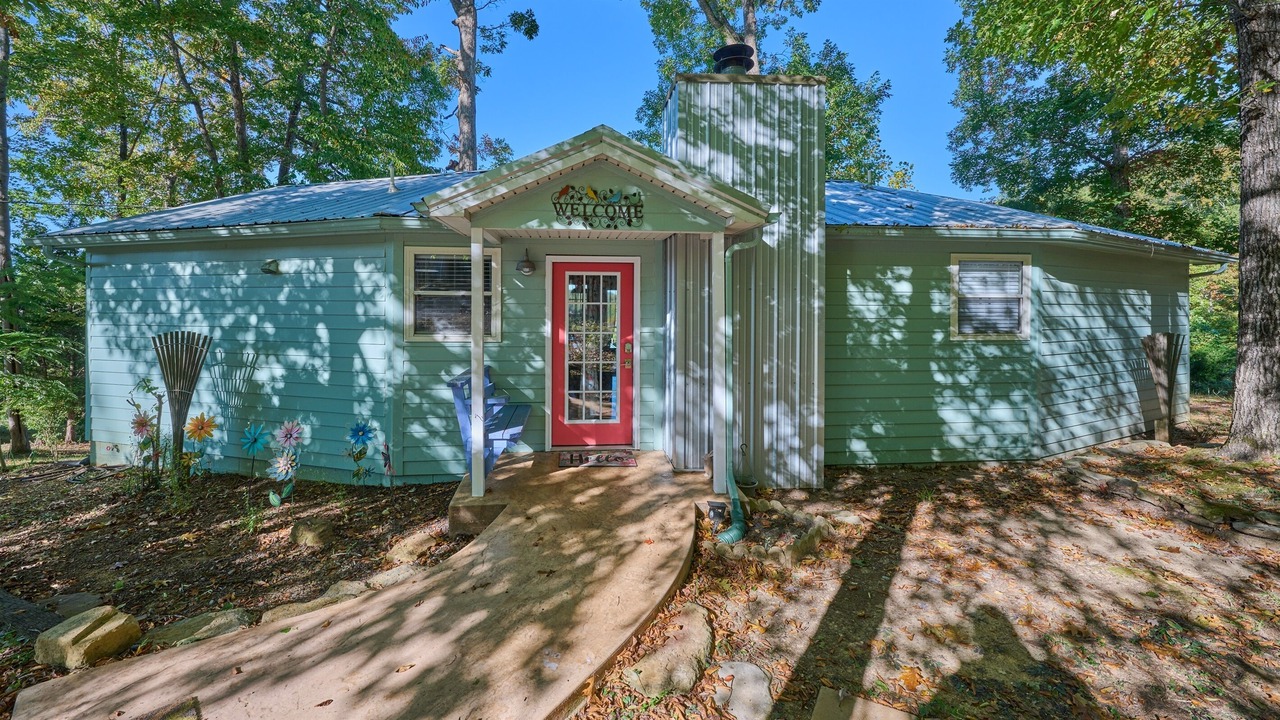 Photo of Outdoor in Byrdstown