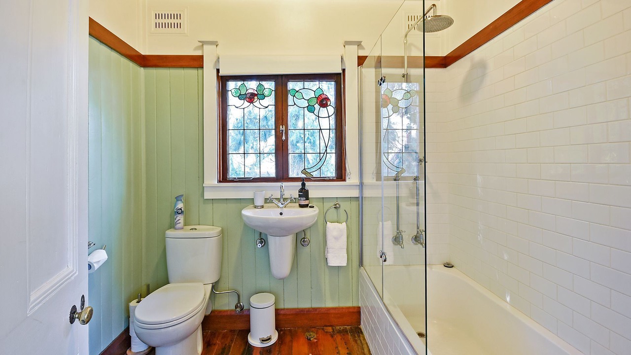 Photo of Bathroom in Katoomba