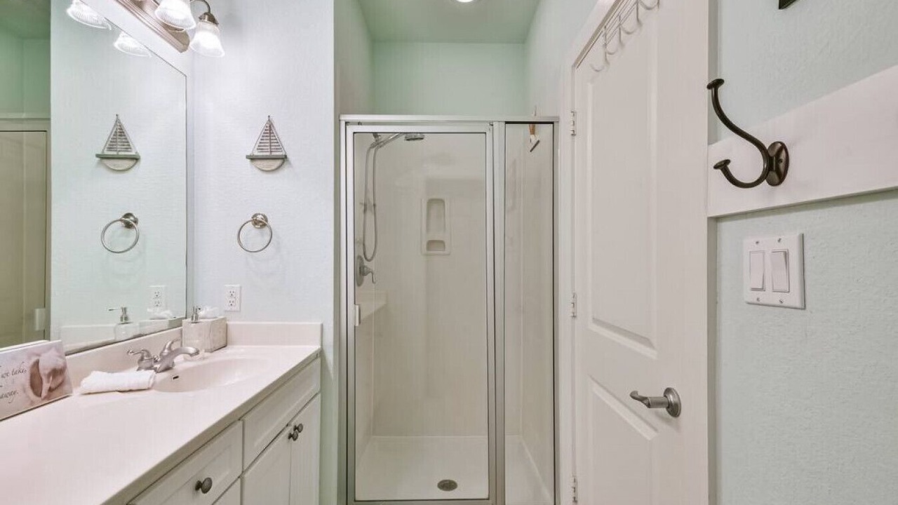 Photo of Bathroom in Red Fish Cove
