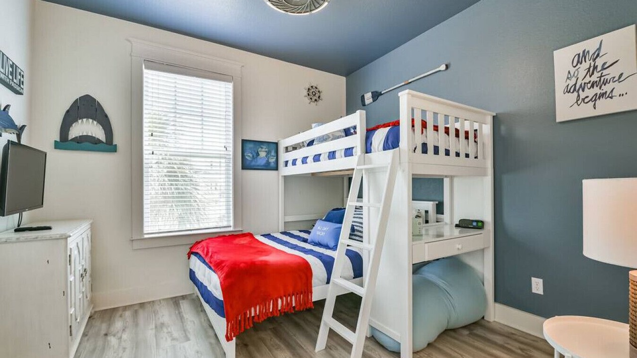 Photo of Bedroom in Red Fish Cove