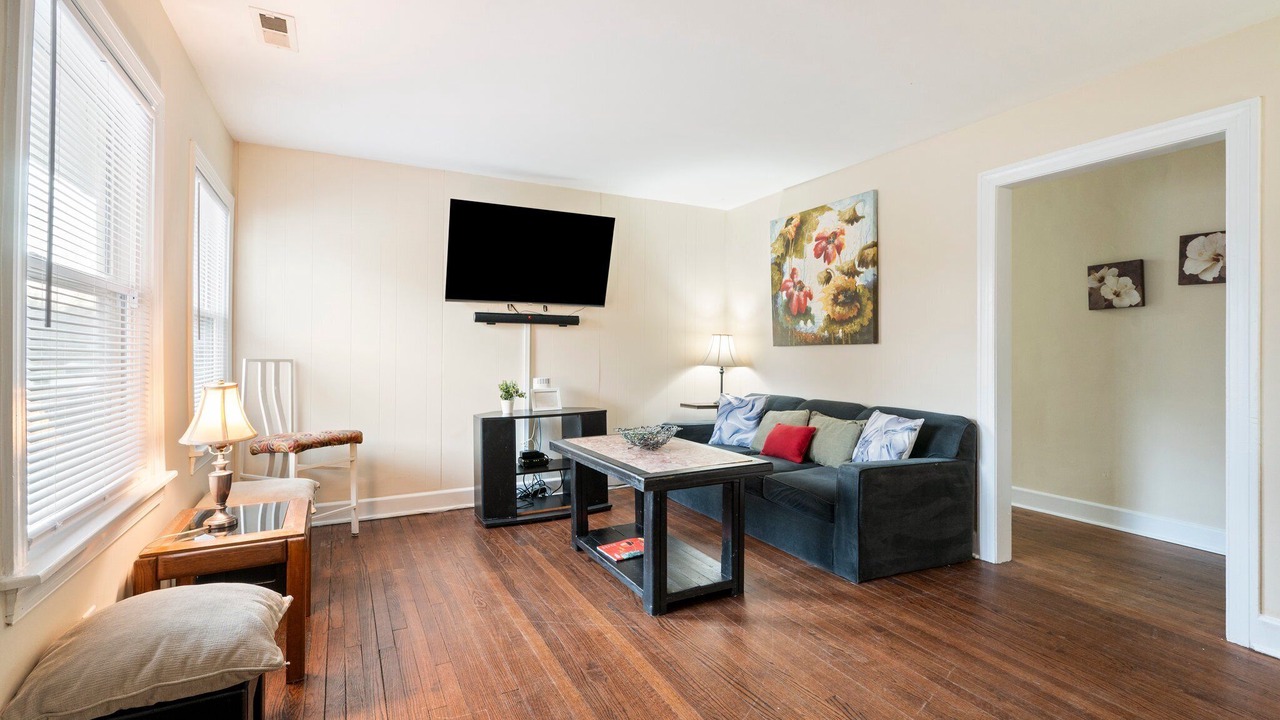 Photo of Livingroom in Newport News