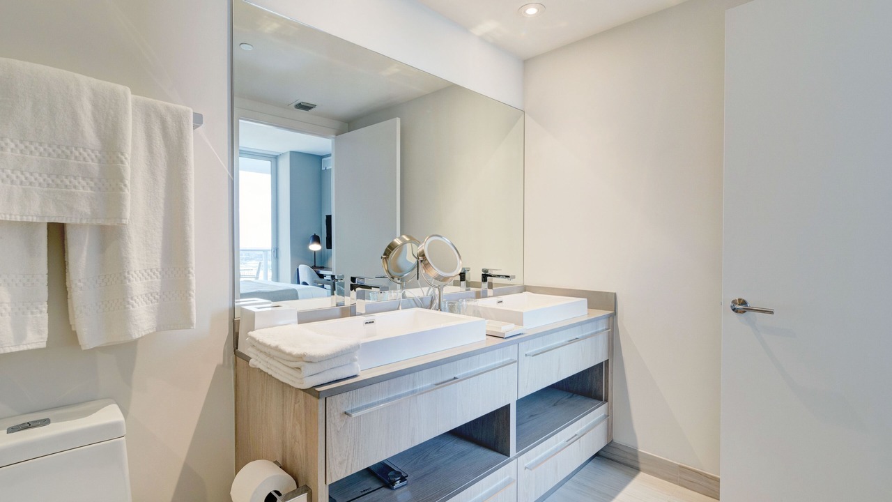Photo of Bathroom in Hallandale Beach