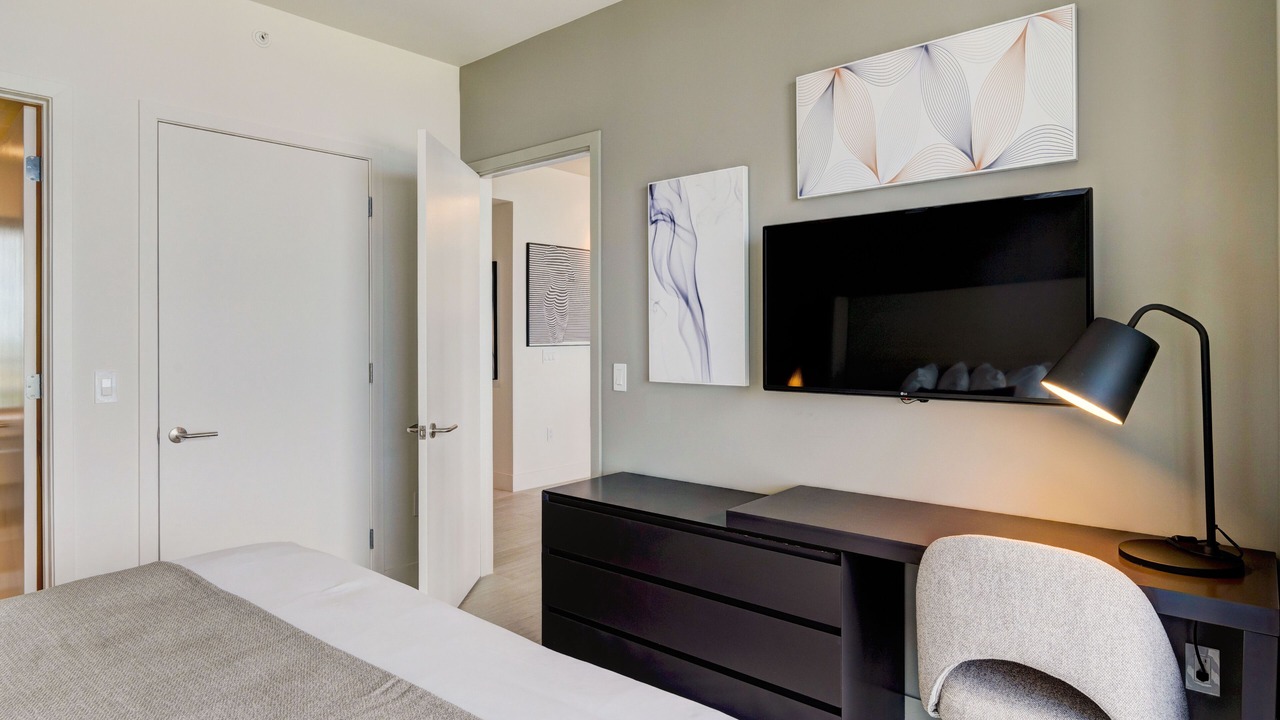 Photo of Bedroom in Hallandale Beach