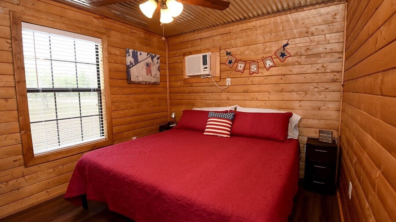 Photo of Bedroom in Utopia