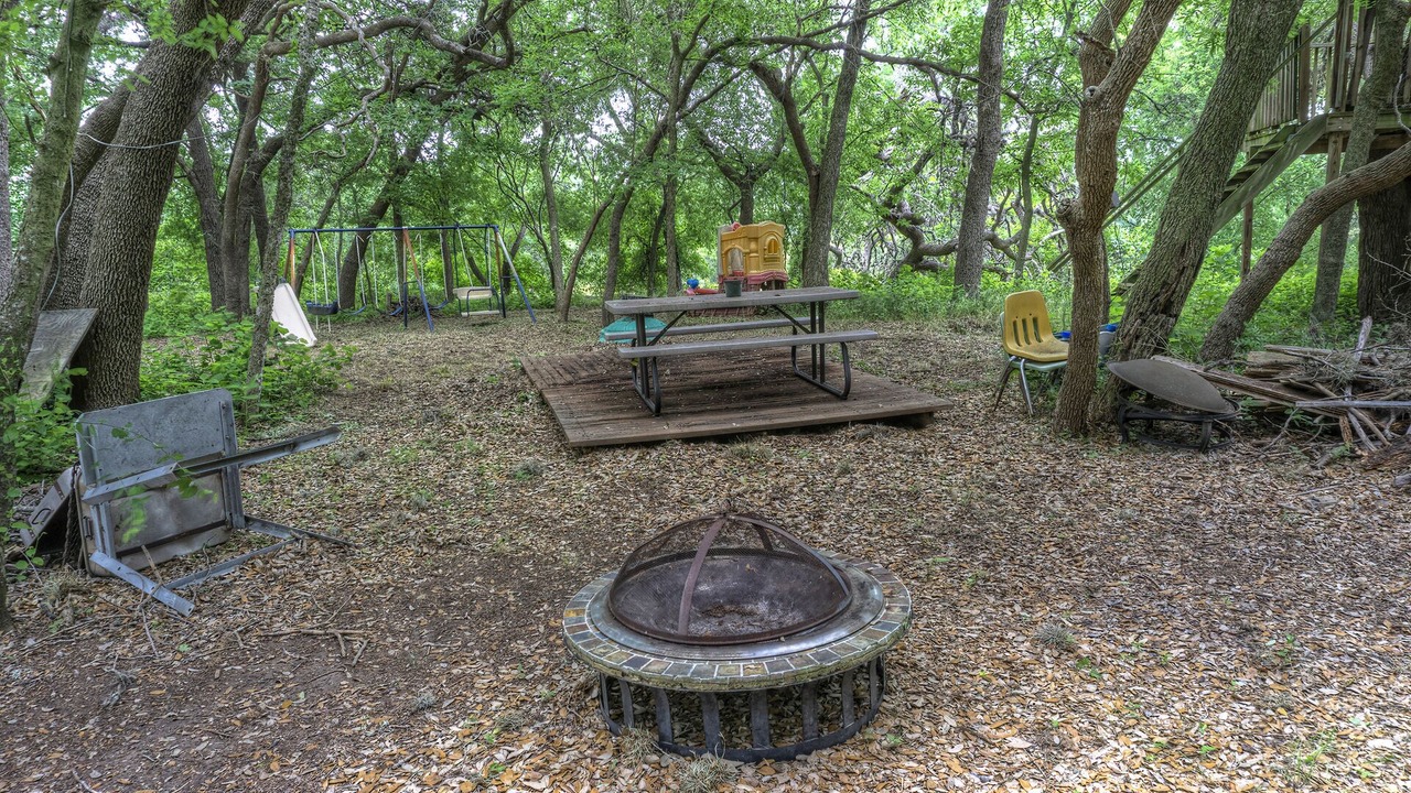 Photo of Outdoor in Utopia