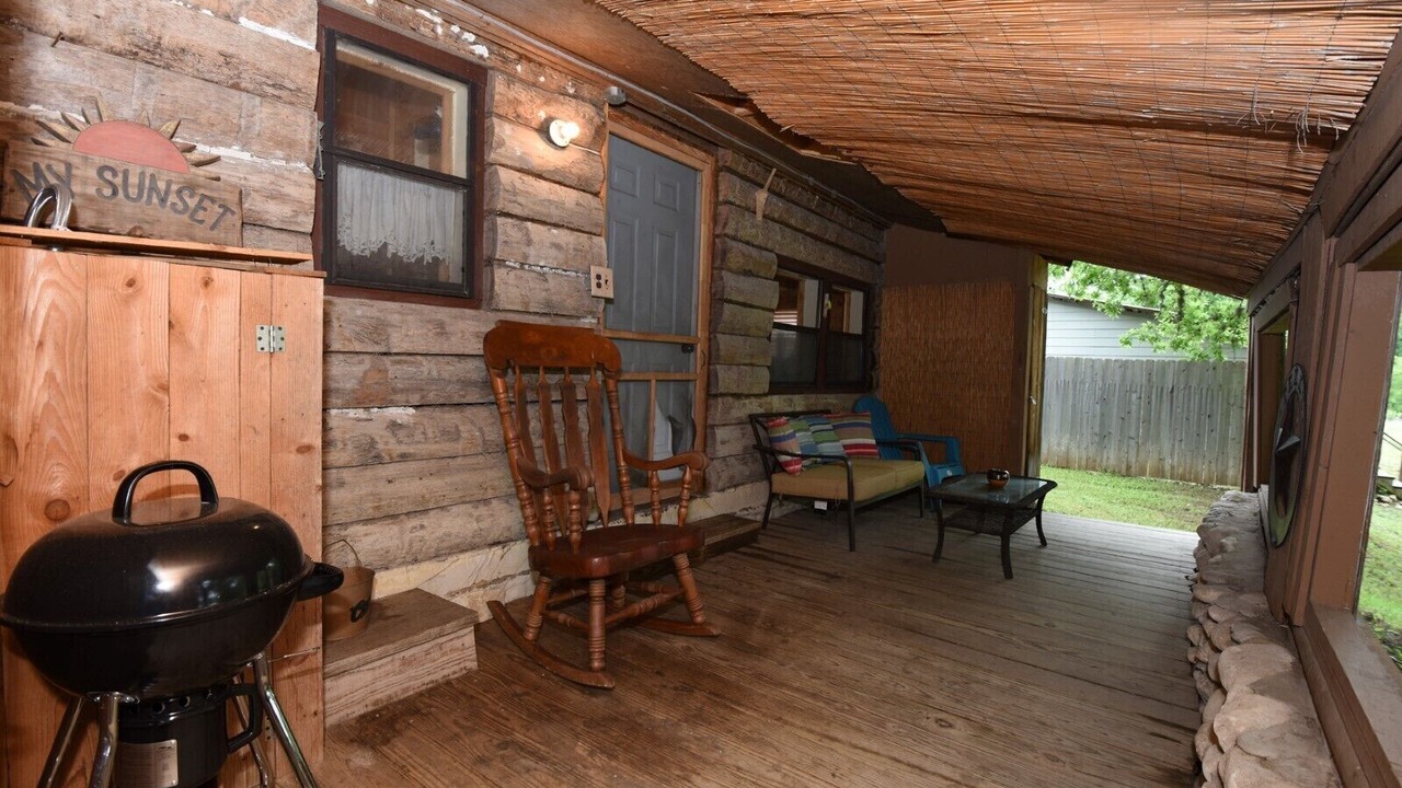 Photo of Patio Balcony in Utopia