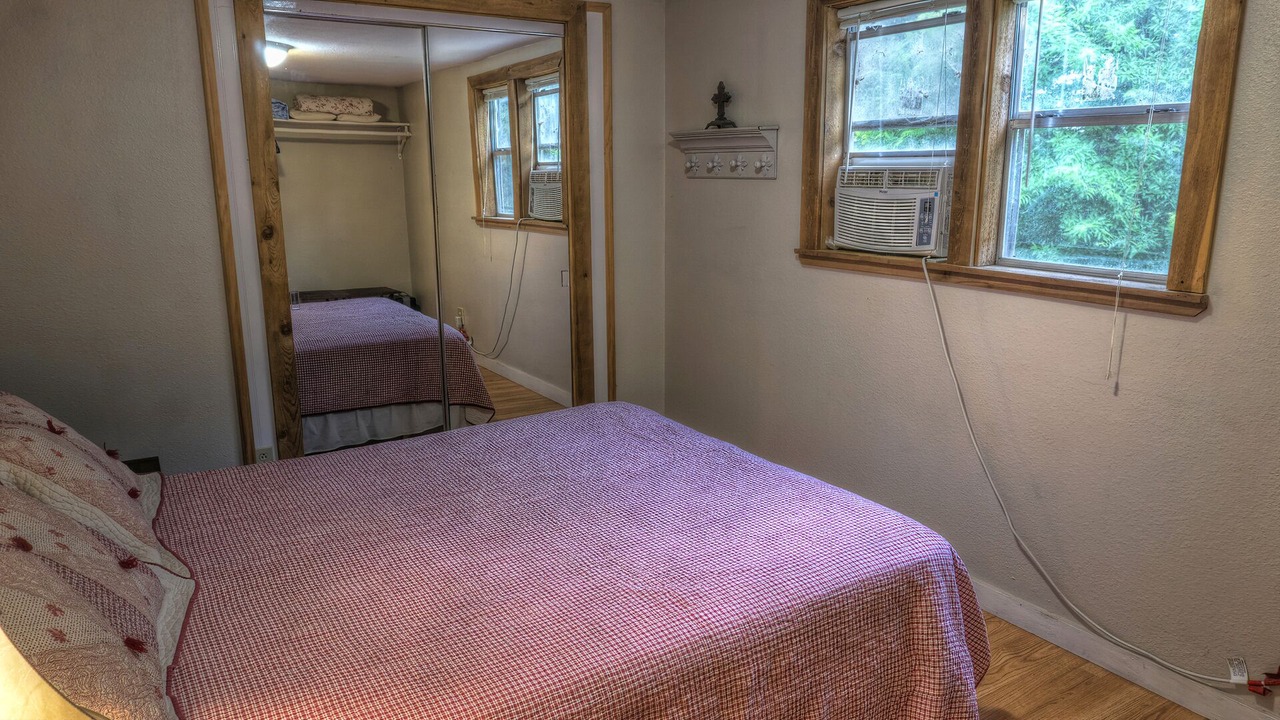 Photo of Bedroom in Utopia