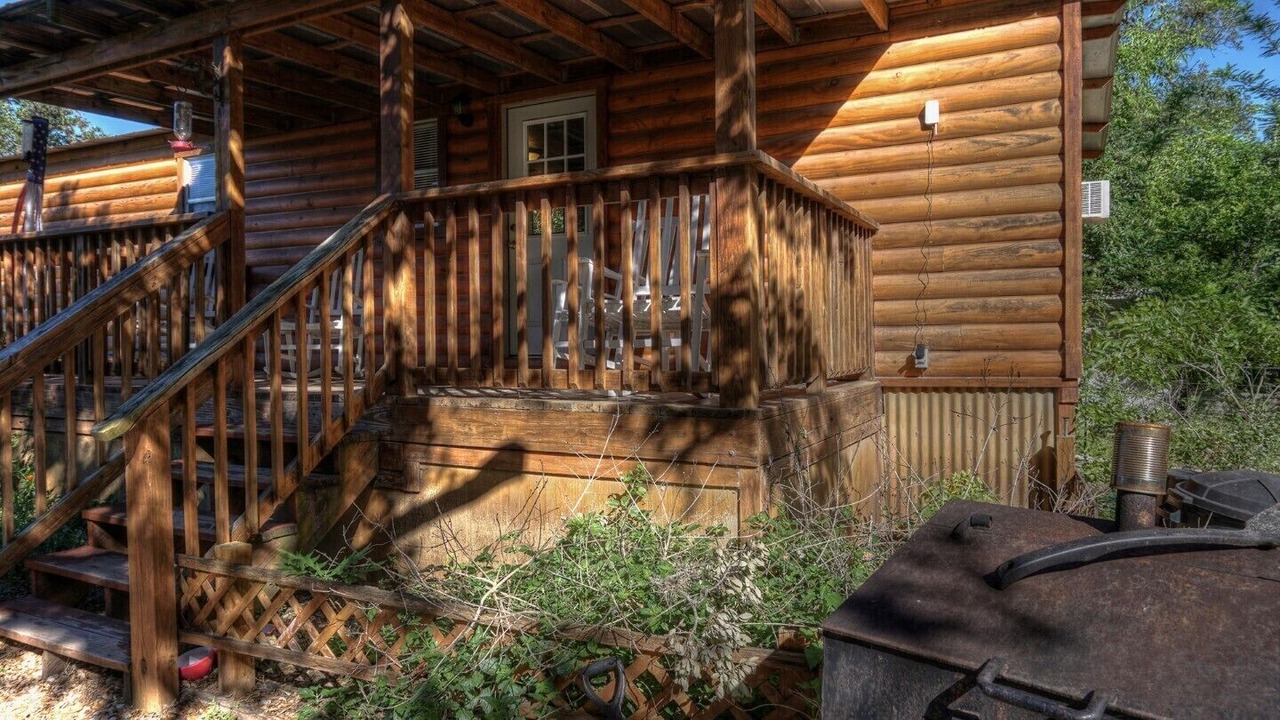 Photo of Outdoor in Utopia