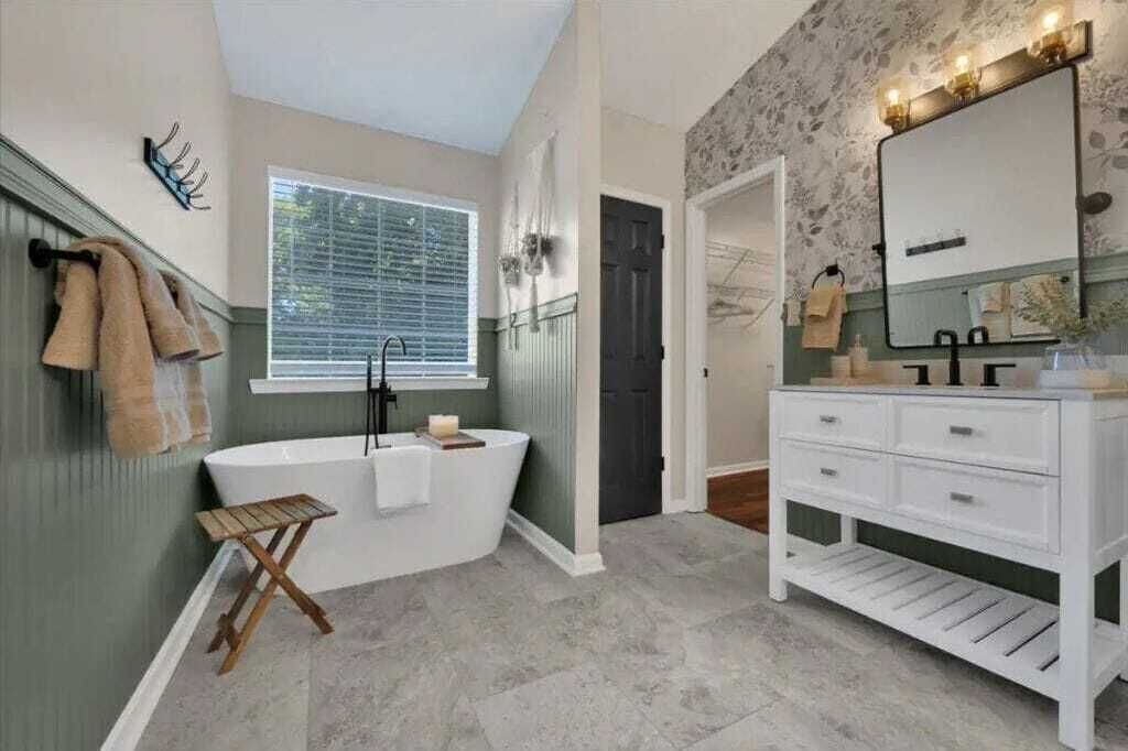 Photo of Bathroom in Lilburn
