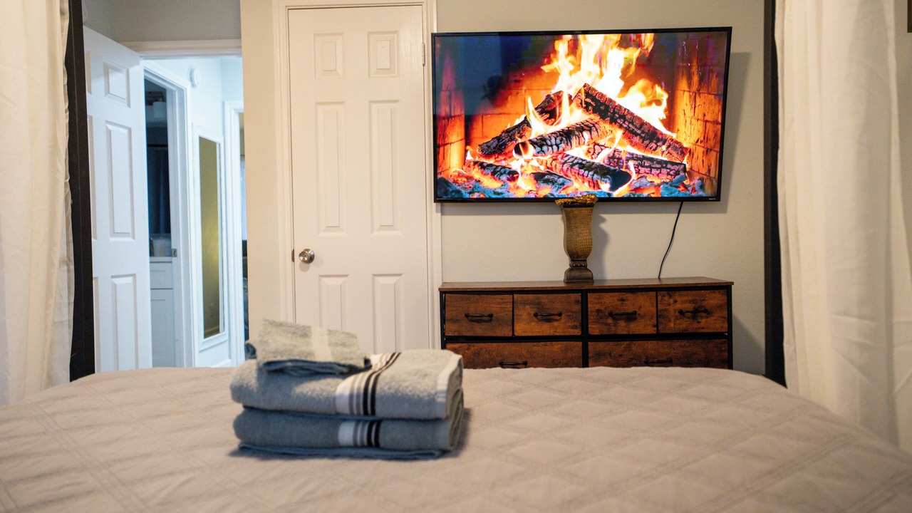 Photo of Bedroom in McNeil