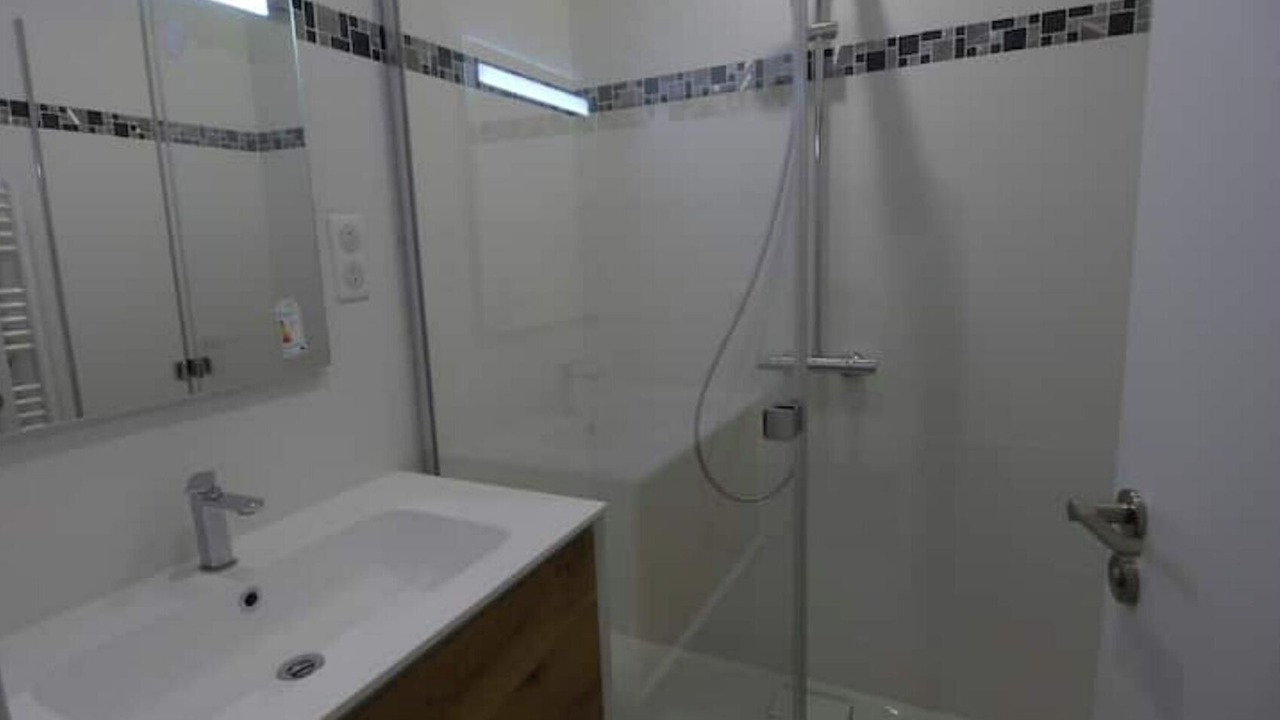 Photo of Bathroom in Arts-et-Metiers