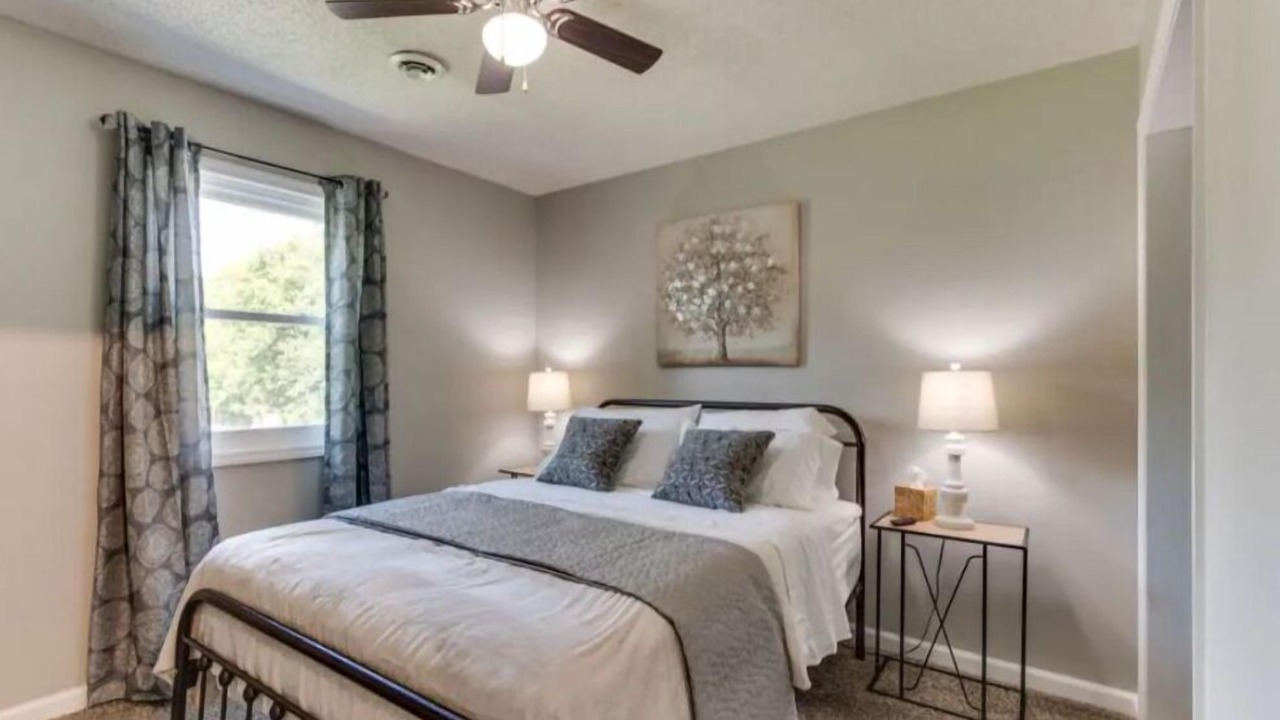 Photo of Bedroom in Lewisburg