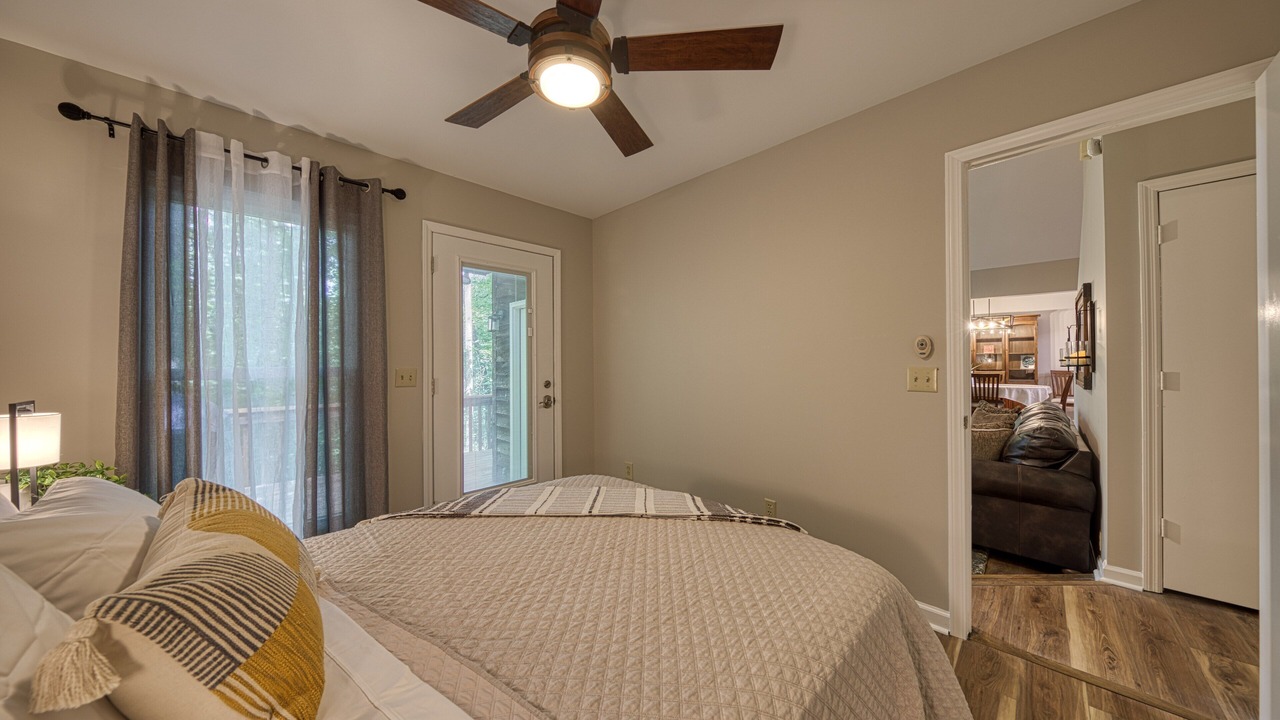 Photo of Bedroom in Ashley Oaks