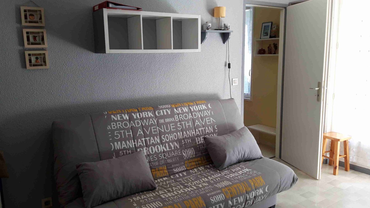 Photo of Livingroom in Esquieze-Sere