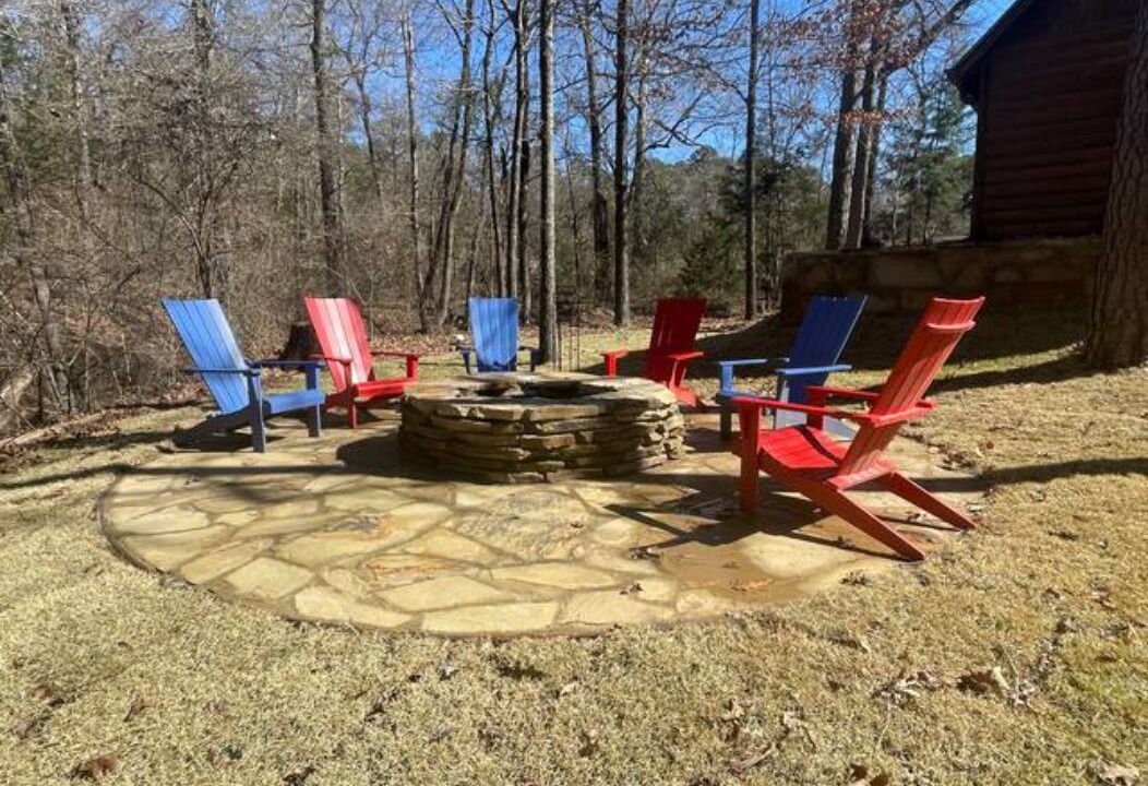 Photo of Outdoor in Whispering Hills