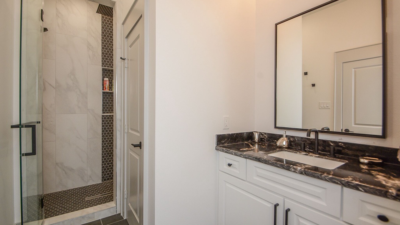 Photo of Bathroom in Willis