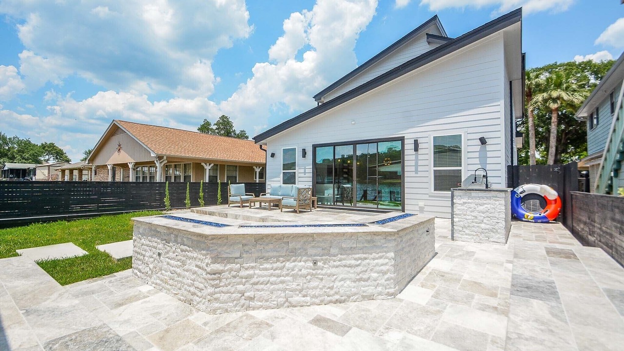 Photo of Patio Balcony in Willis