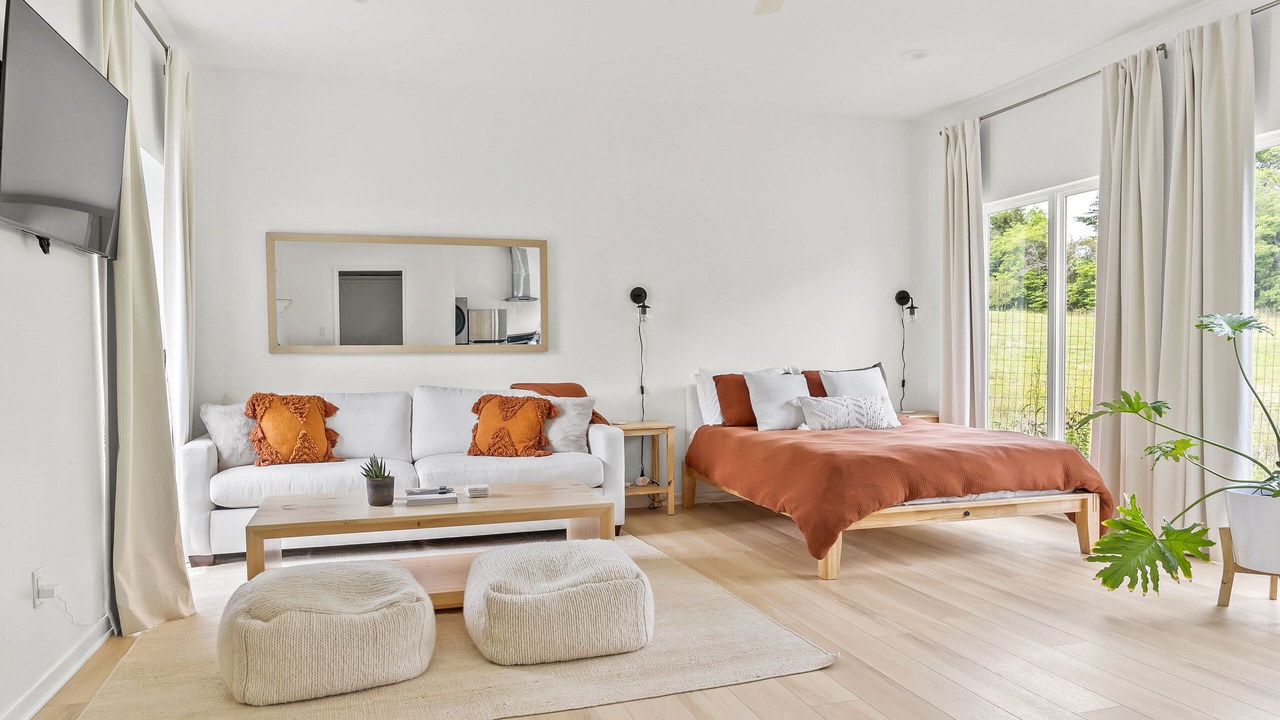 Photo of Bedroom in Garden Valley