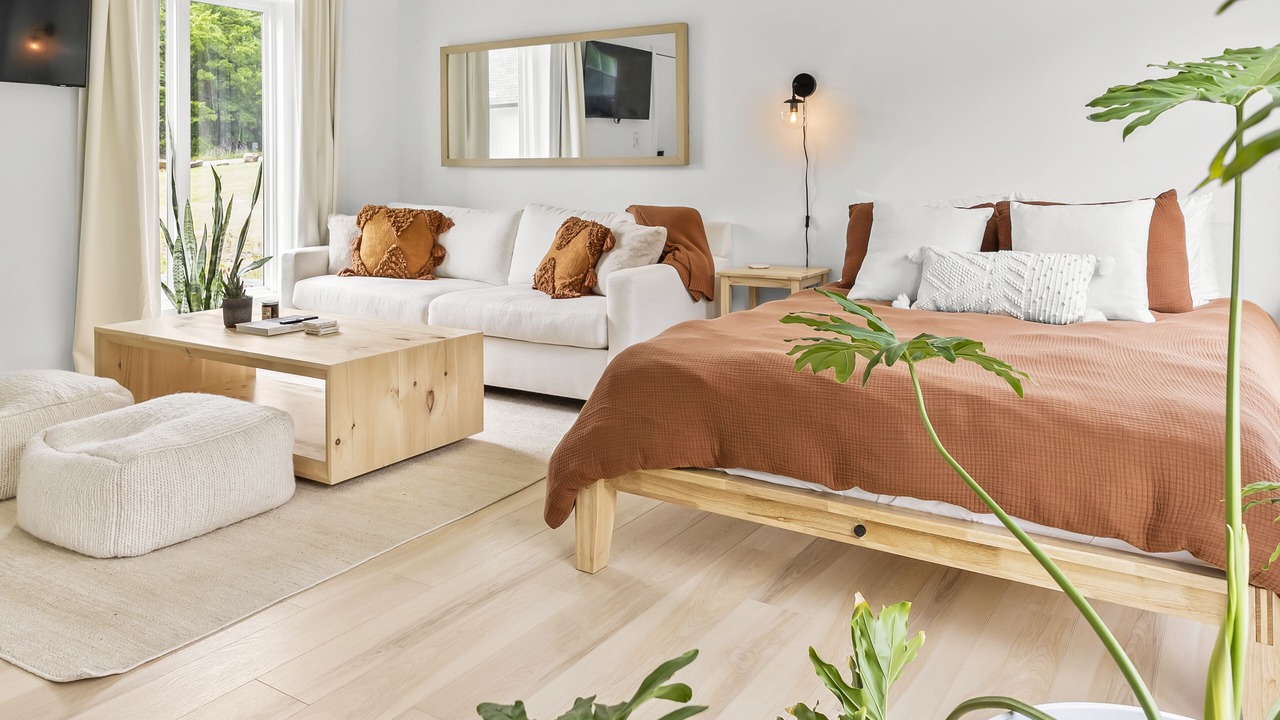Photo of Bedroom in Garden Valley