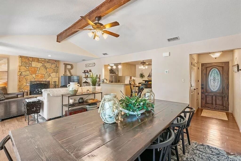 Photo of Livingroom in Bowie