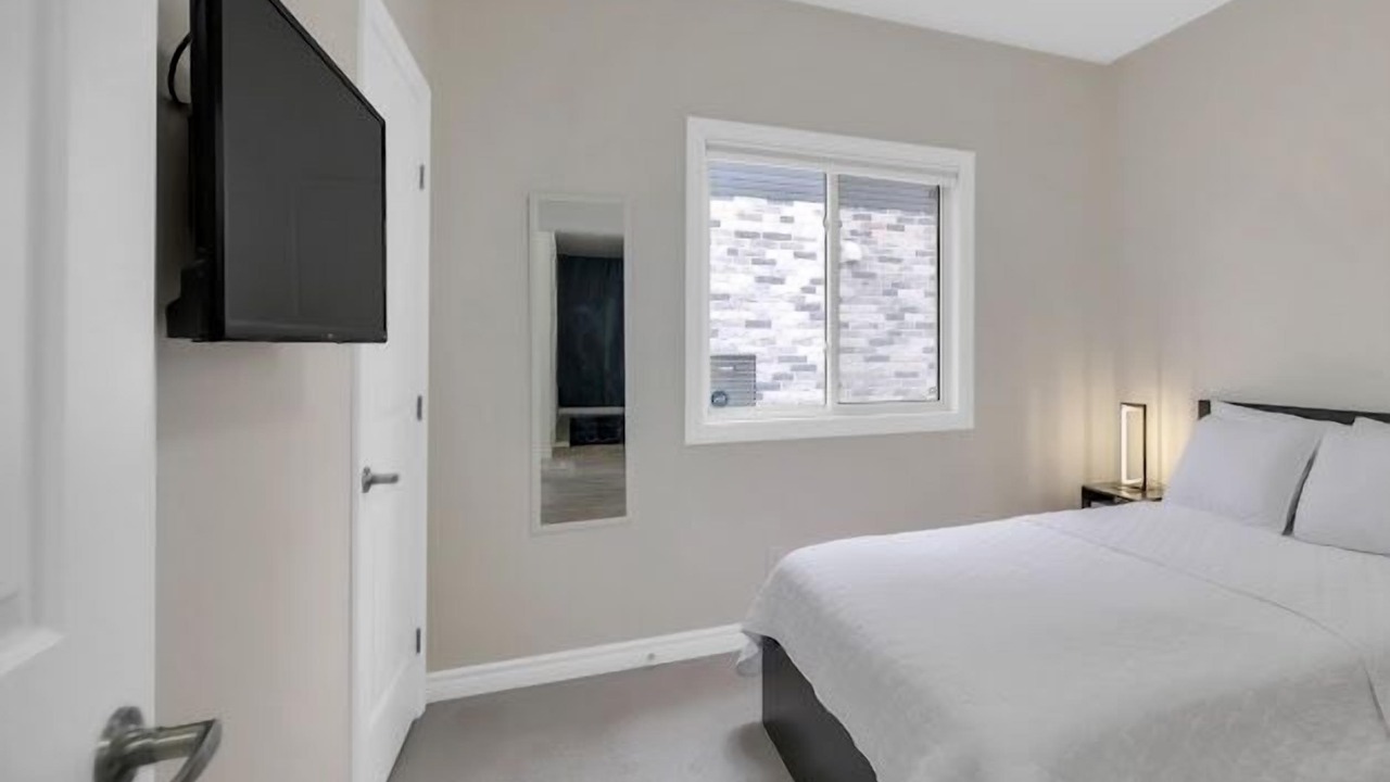 Photo of Bedroom in Belleville