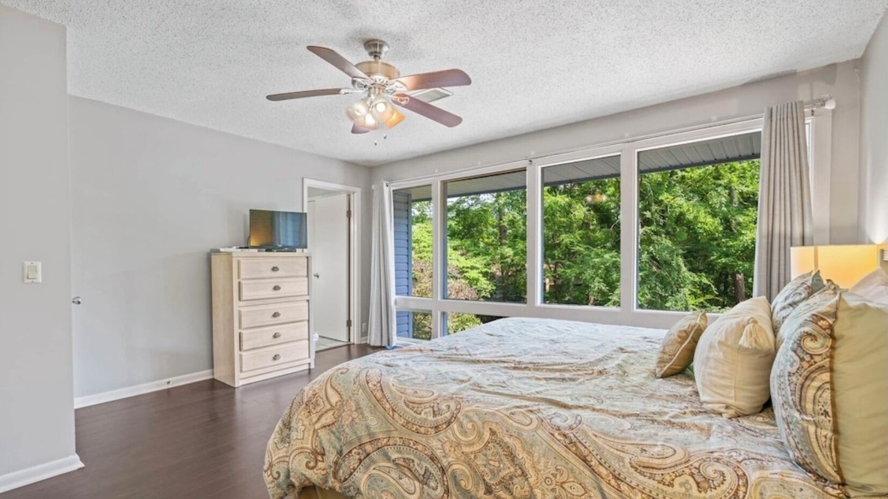 Photo of Bedroom in Hot Springs Village