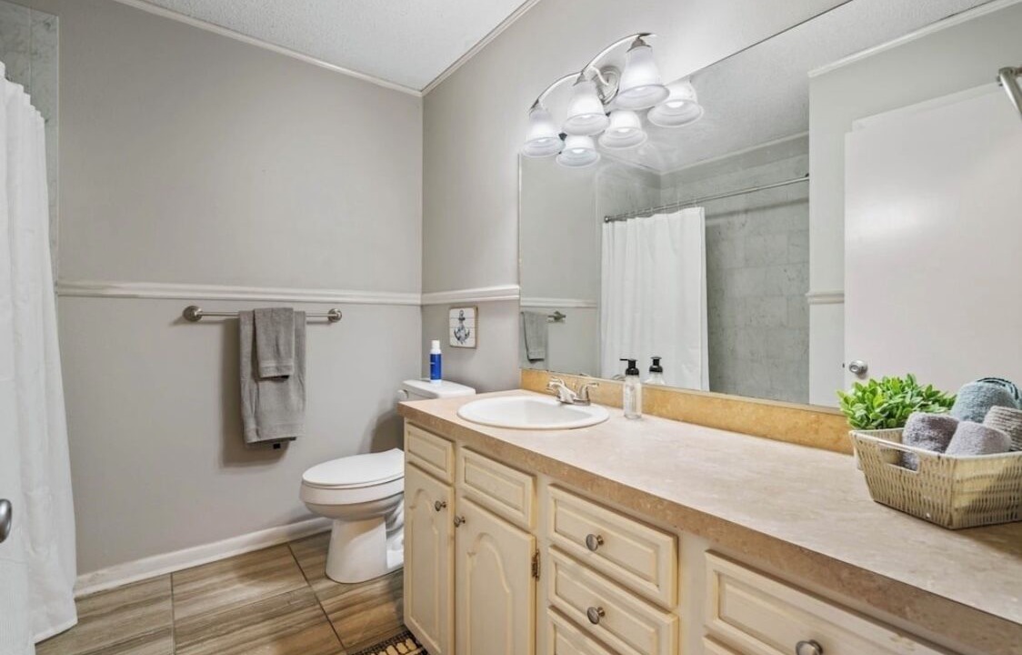 Photo of Bathroom in Hot Springs Village