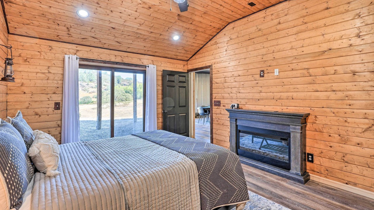 Photo of Bedroom in Valley Springs