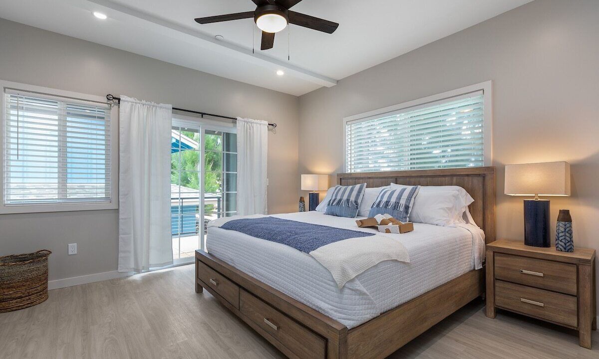 Photo of Others in Laie