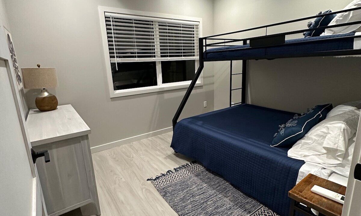 Photo of Others in Laie