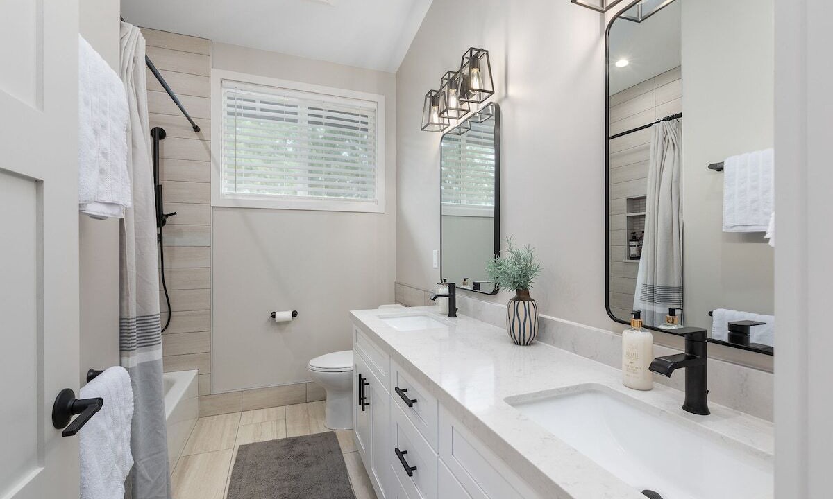 Photo of Bathroom in Laie