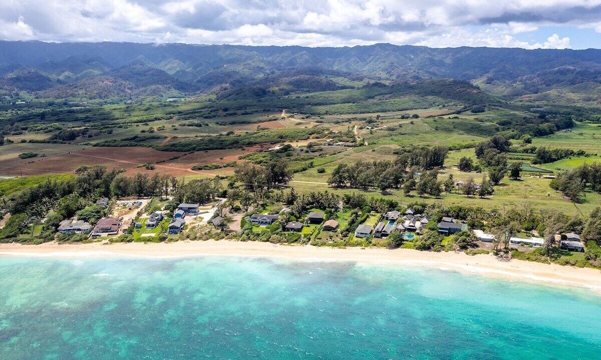 Photo of Others in Laie