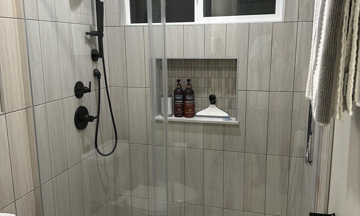 Photo of Others in Laie