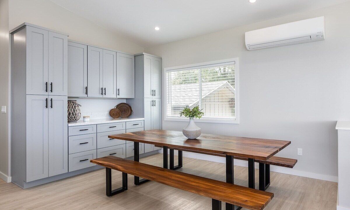 Photo of Others in Laie