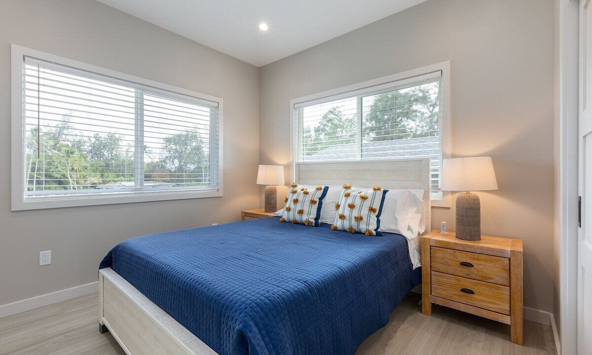 Photo of Others in Laie