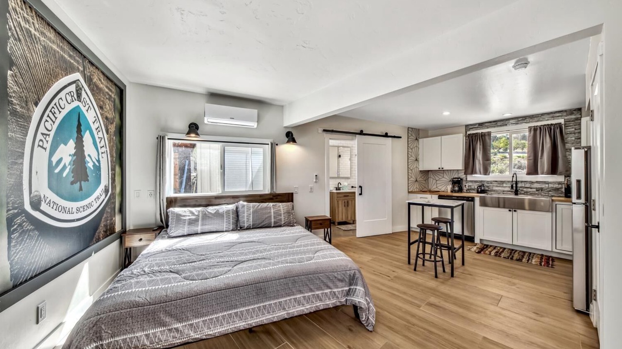 Photo of Bedroom in Walker