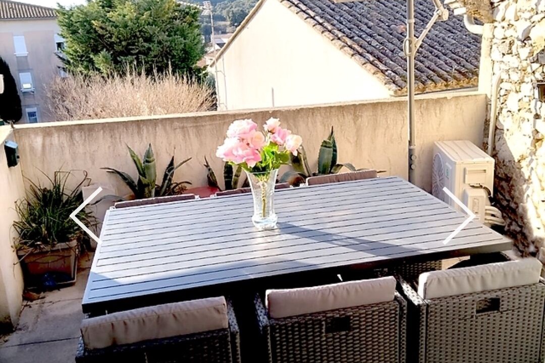 Photo of Outdoor in Tavel