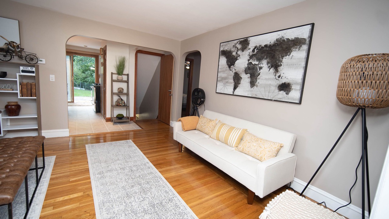 Photo of Livingroom in Central Falls