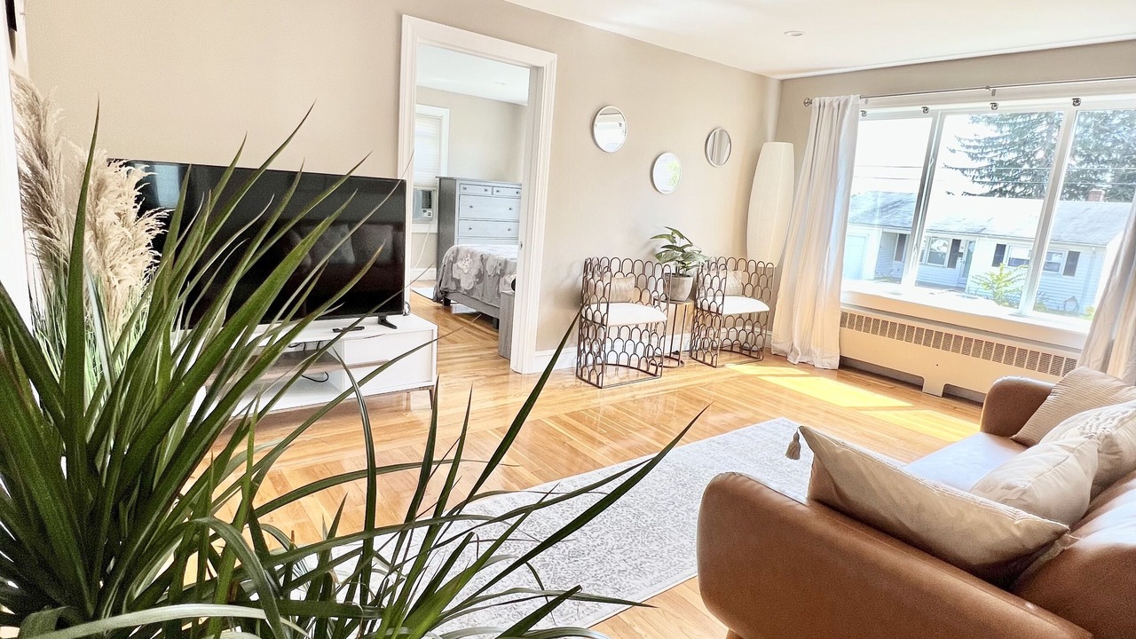 Photo of Livingroom in Central Falls