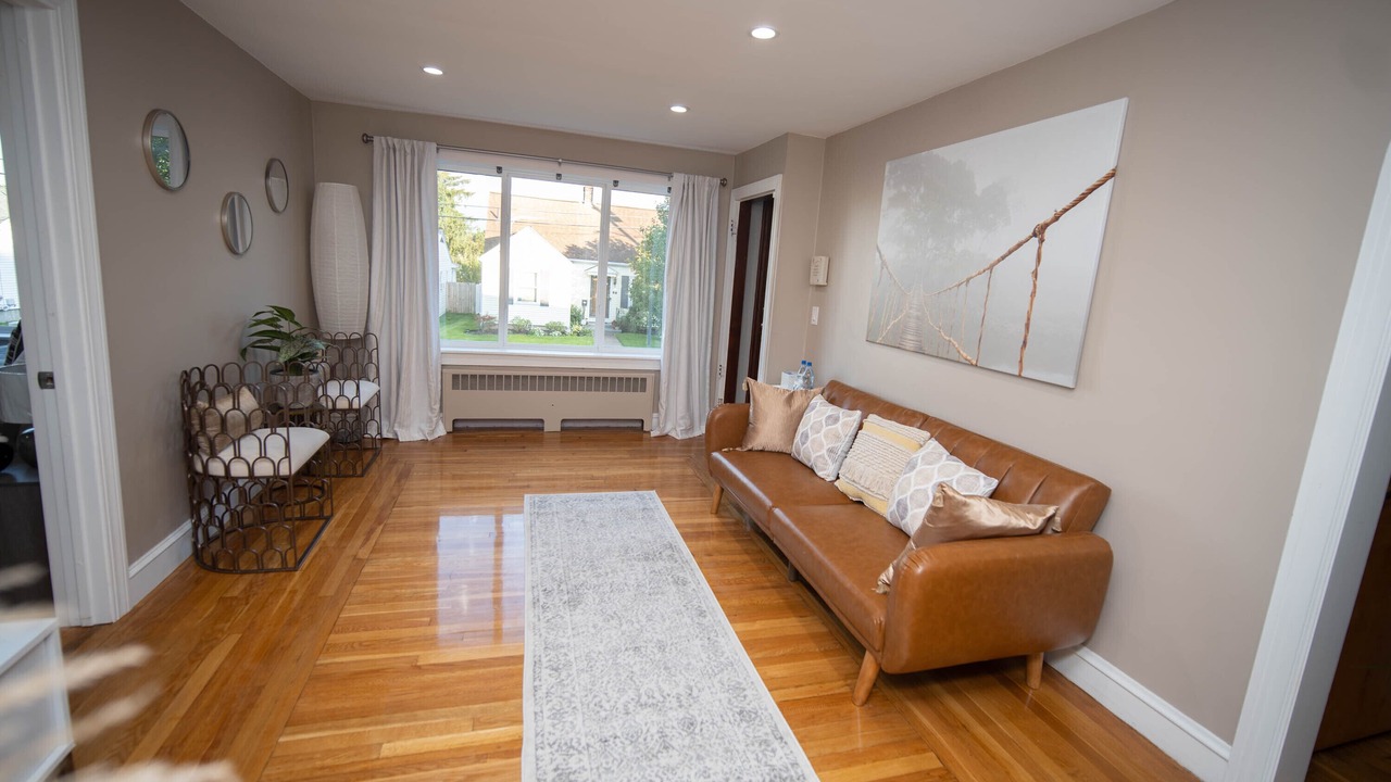 Photo of Livingroom in Central Falls