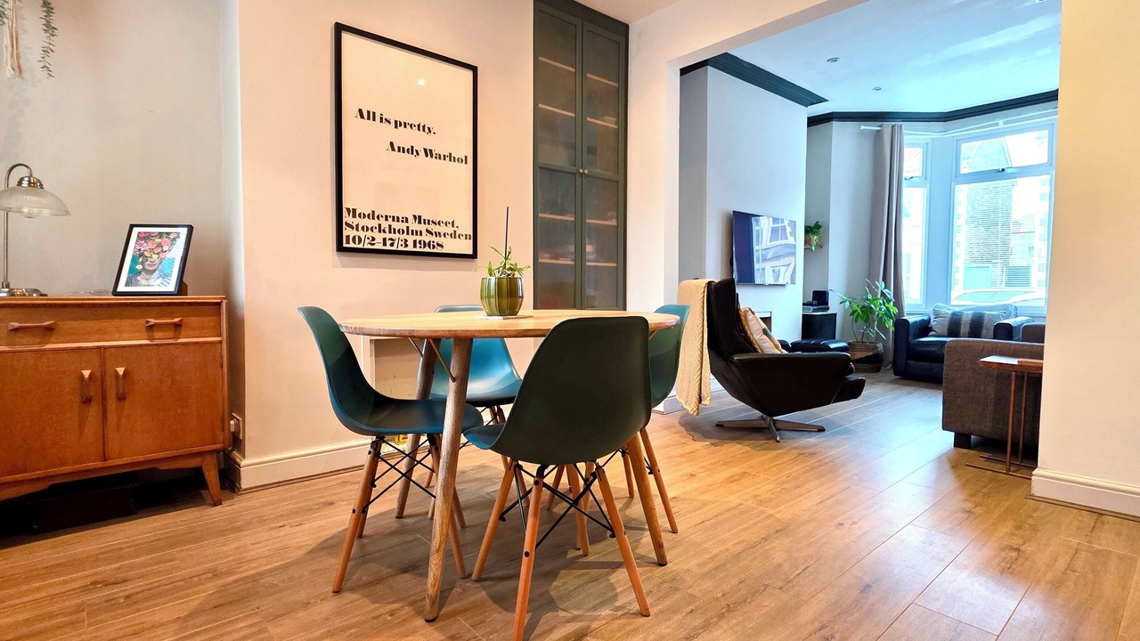 Photo of Others in Splott