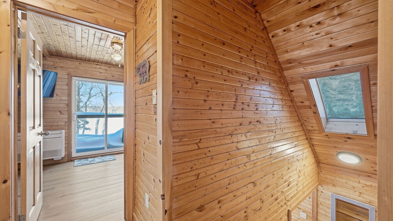 Photo of Others in Smiths Corner