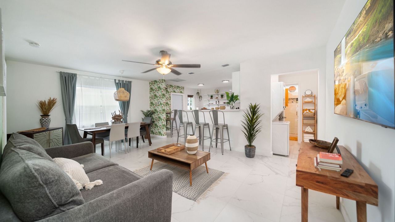 Photo of Livingroom in Little Havana