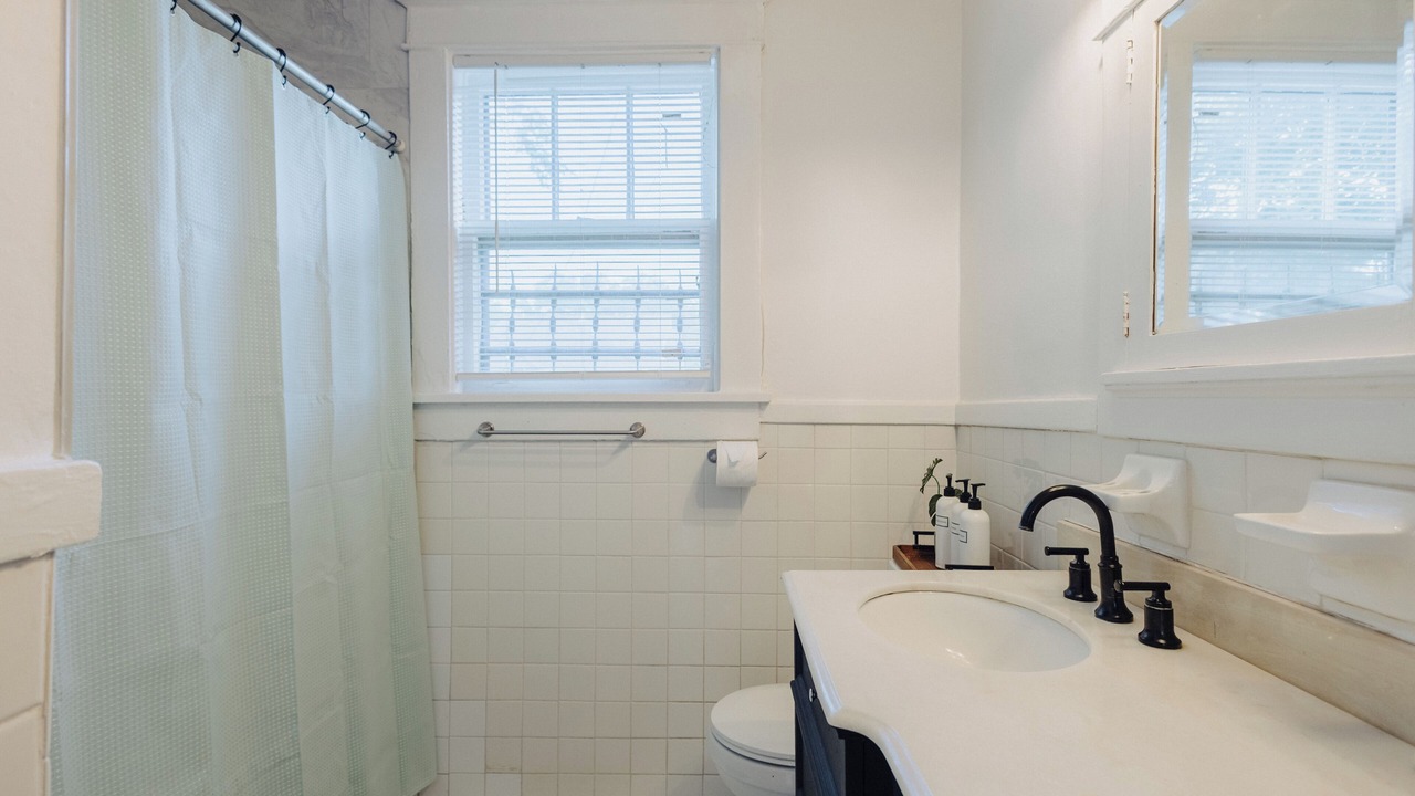 Photo of Bathroom in Crosstown