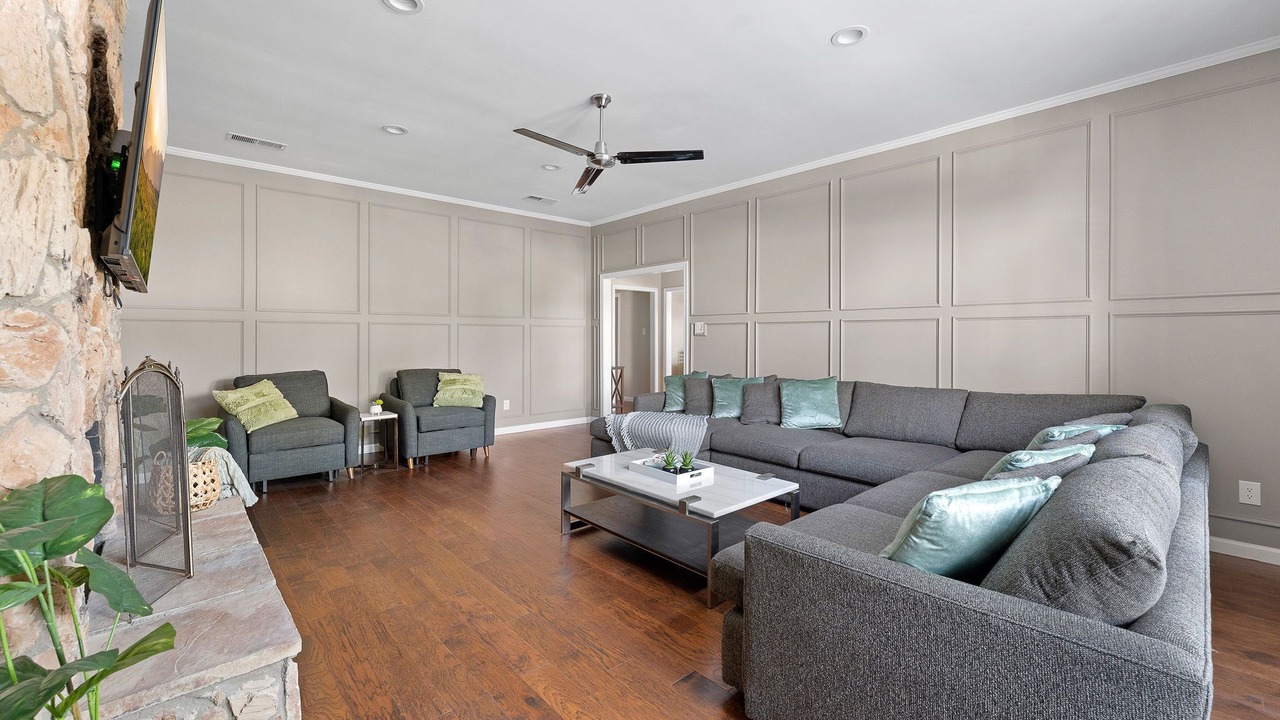 Photo of Bedroom in Lake Highlands